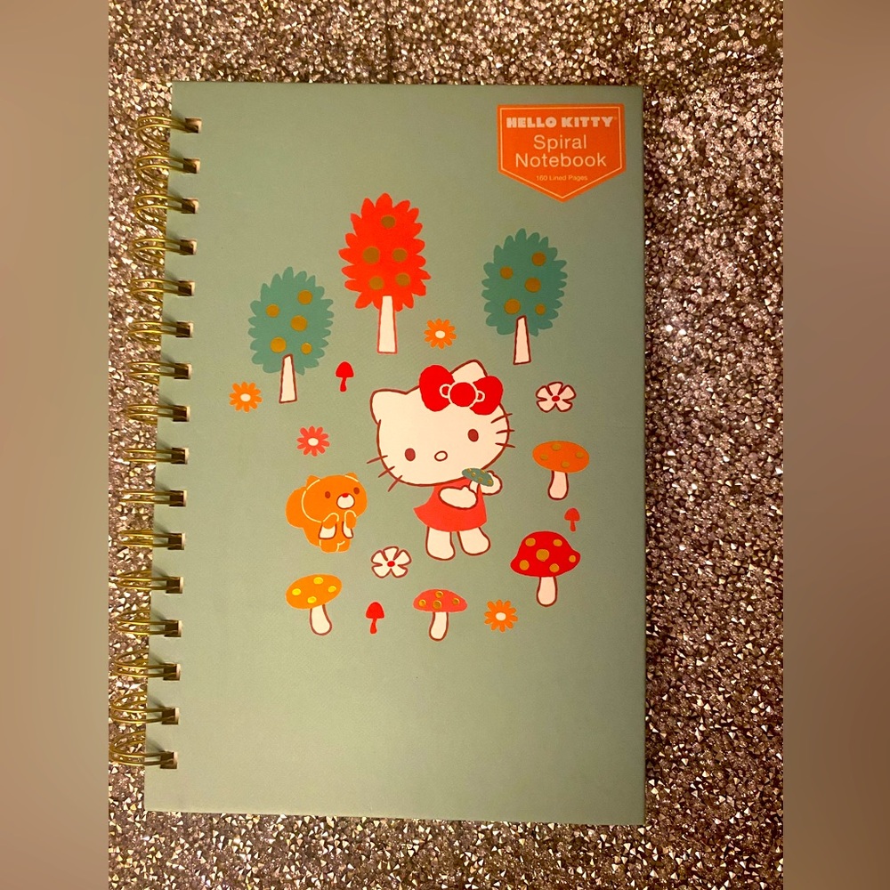 Hello Kitty Notebook - Picture 1 of 4